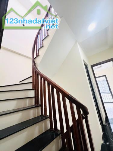 **Nhà Ngọc Lâm chỉ 6 tỷ hơn - 750m tới cầu Chương Dương - Ngõ thông rộng - 38m2*5T*3.8m - 1