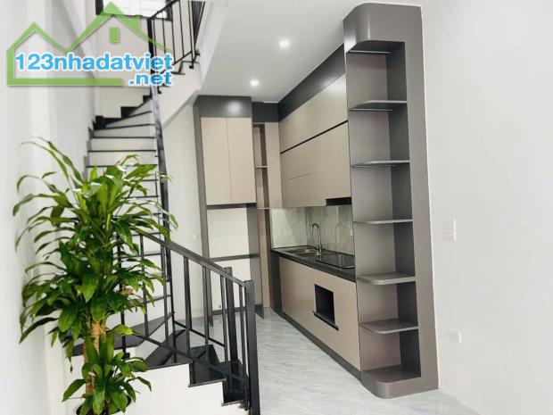 MẶT NGÕ PHỐ TÔN ĐỨC THẮNG ĐỐNG ĐA, 35M*4TẦNG, Ô TÔ TRÁNH ĐỖ, KINH DOANH CHỈ 9,9 TỶ - 2