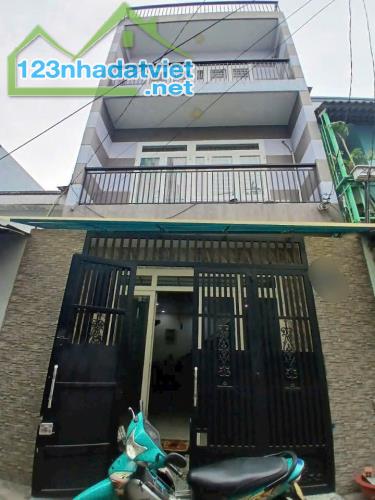 Nhà hẻm 2 xẹt đường số 8,Bình Hưng Hòa B dt 50m2 2 lầu 4pn 3wc giá 4,2 tỷ