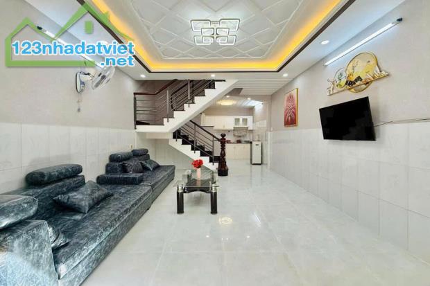 Bán nhà 2 tầng, Đường Số 4, Gò Vấp, 4.1 x 9.5m, 30 m², 2 phòng ngủ - Giá 4.2 tỷ TL - 5