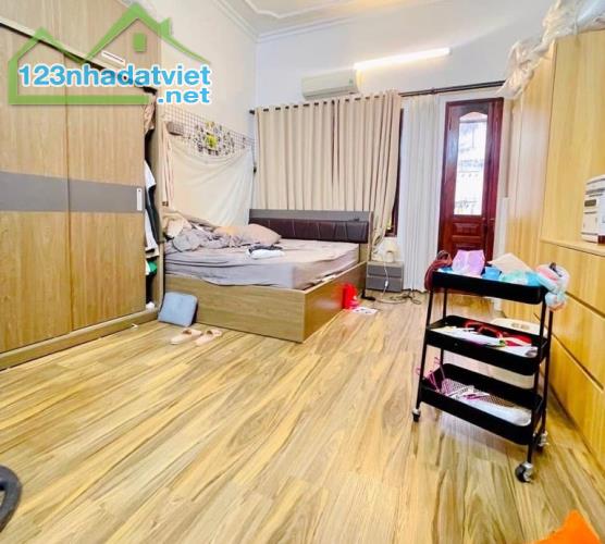 CẦN BÁN NHÀ NGUYỄN VĂN HUYÊN – Ô TÔ TRÁNH – DT 48M², MT 4.8M, NHÀ KHUNG CỘT - CHỈ 8.x TỶ - 2