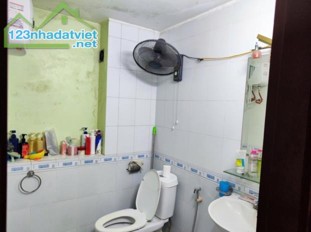 Nhà Tựu Liệt, Thanh Trì, ô tô đỗ cửa chỉ nhỉnh 6 tỷ, 46m2, 5T, 5N, sổ vuông vắn sẵn giao - 4