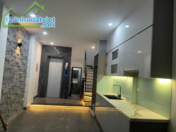 NHÀ TỨ LIÊN - Ô TÔ ĐỖ CỬA - NGÕ THÔNG TỨ TUNG - 2