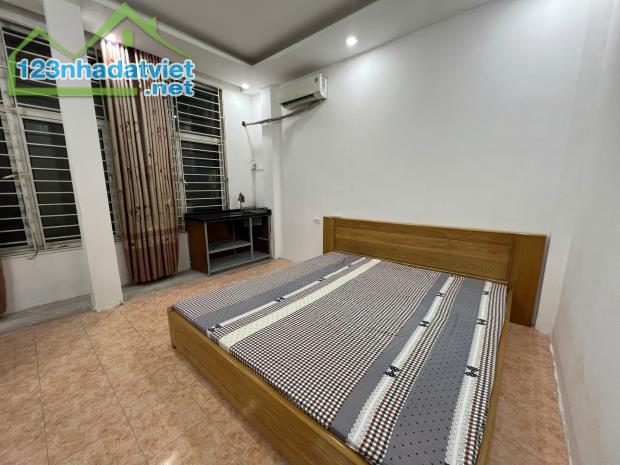 Bán nhà Lê Thanh Nghị, 30m2 x 5T ở ngay, 5PN, dòng tiền 18tr/tháng. Giá 5,95 tỷ - 1