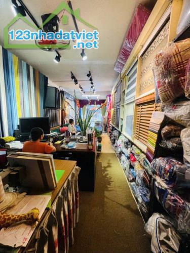 BÁN NHÀ MẶT PHỐ VÕNG THỊ, TÂY HỒ, 70M2 3 TẦNG- GIÁ 27,9 TỶ- KINH DOANH SẦM UẤT NGÀY ĐÊM - - 3