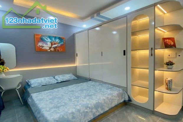Bán nhà hẻm Quang Trung, Gò Vấp, 34.4 m² (4.3 x 8m), 3 tầng lầu - Giá 5.18 tỷ TL - 1