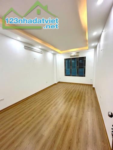 NHÀ PHỐ NGUYỄN KHANG - 36M2 X 5 TẦNG - OTO THOẢI MÁI - 7.9 TỶ - 1