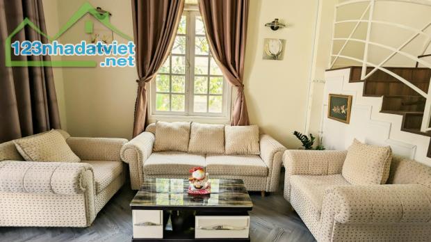 Giảm giá Bán gấp Homestay đang cho thuê nguyên căn đường Mai Hắc Đế, Đà Lạt giá chỉ 6.9 tỷ