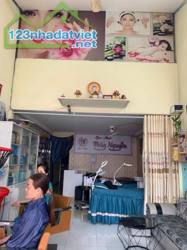 Cần sang gấp Salon tóc - spa tại phường Hiệp Thành, quận 12 - 1