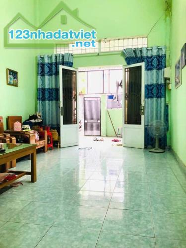 Nhà sổ riêng thổ cư 2 tỷ/66m2, đường ô tô thông - 1