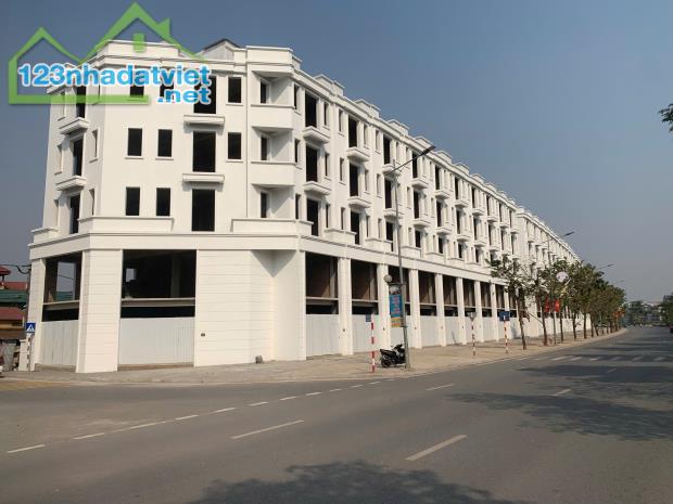 Cần bán căn shophouse 5 tầng mặt đường Lý Thánh Tông thuộc tổ dân phố Kiên Thành, Trâu Quỳ - 1