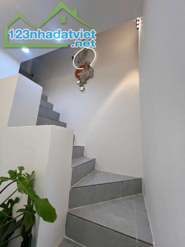 BÁN NHÀ ĐS 12 BHH - BÌNH TÂN 42M2 X 2 TẦNG GIÁ : 4,3 TỶ TL - 2