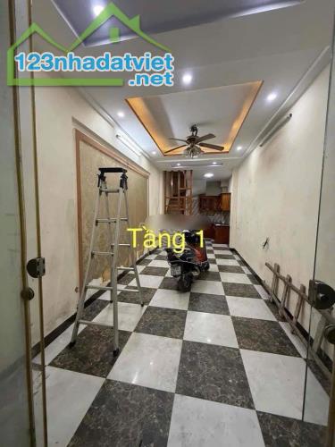 Cho thuê nhà nguyên căn ngõ 131 Nam Dư, 35m2, 4 tầng, 3 ngủ, 4 WC, 8 triệu, vào  ngay. - 4