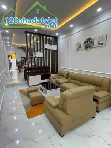 2 Thoáng, 44m2, Đường Ngọc Thụy, Long Biên, Ô tô, nhỉnh 8 tỷ. - 2