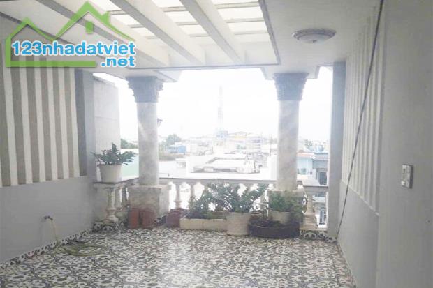 Bán nhà hẻm Quang Trung, Xe hơi, 4 Tầng, 52.5 m² (3.7m x 14.2m) - Giá 6.9 tỷ TL