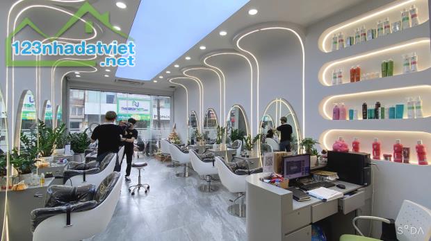 ĐẦU NĂM MÌNH CHÍNH CHỦ CẦN SANG NHƯỢNG TOÀN BỘ SALON TÓC HOẶC MẶT BẰNG TẠI 162 NGUYỄN - 1