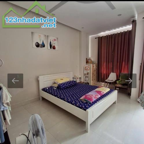 NHÀ ĐẸP 3 TẦNG - Ở NGAY - LÊ CƠ, HẢI CHÂU, ĐÀ NẴNG 🔥
👉 diện tích S: 78m² – Pháp lý cụ - 2