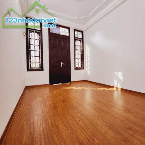 Bán nhà Hạnh Đàn Tân Tây Đô 35m2 5 tầng giá 3.95 tỷ ô tô đỗ cửa. - 3