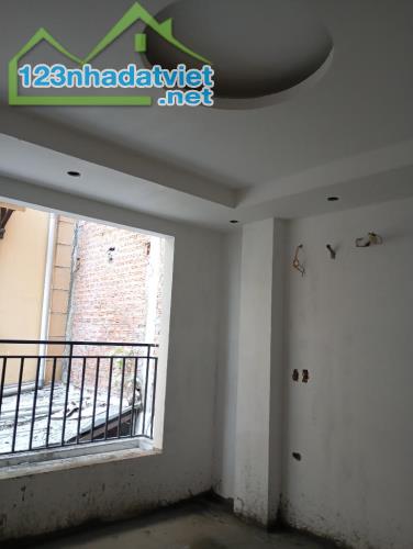 PHỐ TÂY - HIẾM NHÀ BÁN - THANG MÁY - 7 TẦNG; 35M2; GIÁ 9.050 TỶ.