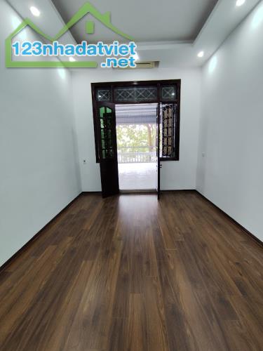 Bán nhà mặt phố Ngô Quyền, 18,7 tỷ, 70m2 view hồ cực đẹp Q.Hà Đông, HN - 3