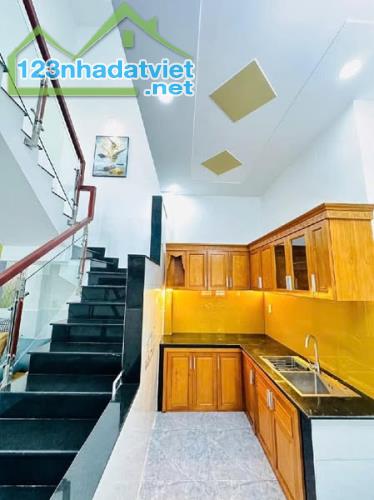 Nhà đẹp Căn Góc ở THỐNG NHẤT, giá 4 tỷ hơn, 2 Tầng, 40m2, ngay bệnh viện Hồng Đức - 2