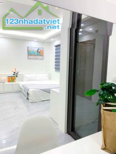 Bán tòa CHDV Xã Đàn 85m2 - 6 tầng thang máy, Ngõ 3m - 2