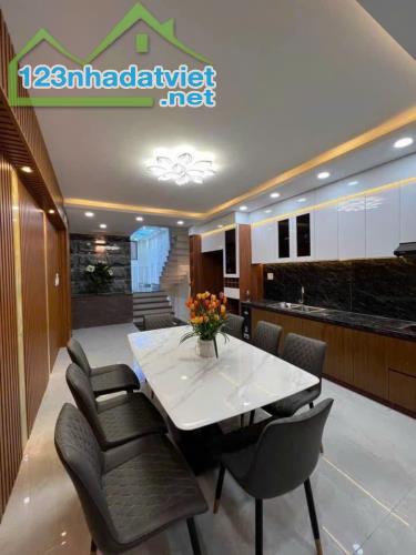 CẶP SIÊU PHẨM NGUYỄN OANH - P.17, GV, FULL NỘI THẤT, CÓ THANG MÁY, GIÁ 9,8TY/CĂN