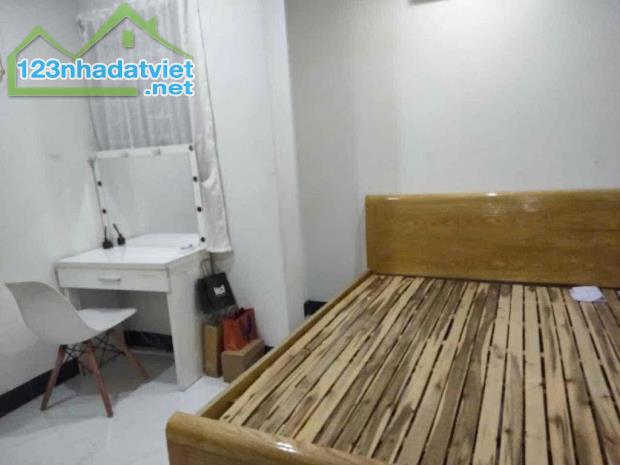 Cho thuê căn hộ chung cư tầng 2 Quan Nhân, 50m2, 2 ngủ, Full đồ 8.5tr vào  ngay - 3