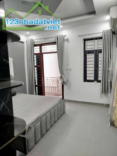 Bán nhà mặt phố An Dương, Tây Hồ 21,5 tỷ, 71m2x3 tầng view đẹp, sổ đỏ vuông đẹp - 1