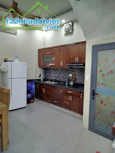 Bán nhà mặt phố An Dương, Tây Hồ 21,5 tỷ, 71m2x3 tầng view đẹp, sổ đỏ vuông đẹp - 4