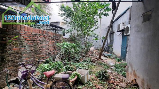 HIẾM- MẢNH ĐẤT ĐẸP NỞ HẬU BÁT KHÓI-LOGN BIÊN, 52M2, MT 3.M,5.8 TỶ. GẦN TRUNG TÂM TM AEON - 2