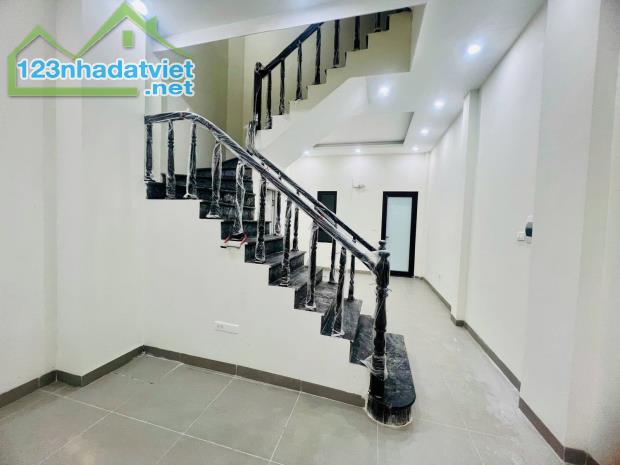 Phân lô ô tô vào nhà Thái Hà Đống Đa 40m2, mặt tiền 4m, 4 tầng kinh doanh Giá 13.3 tỷ - 3