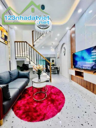 Bán nhà, nhà đẹp vào ở ngay chỉ 3 tỷ 3, phường 9 Gò Vấp - 1