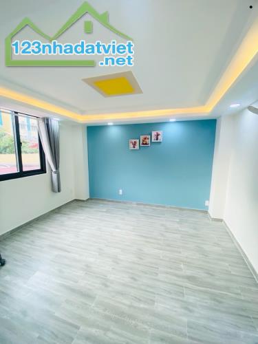 Bán gấp nhà đẹp lung linh ở ngay Lương Văn Can 30m2, 3 Tầng, 3PN, SHR, chỉ nhỉnh 3 tỷ. - 2