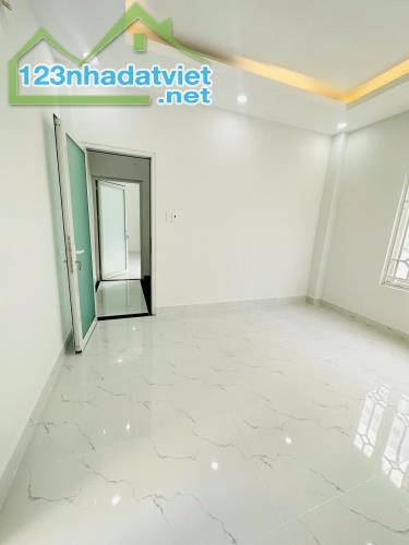 Tân Phú nhà mới ở ngay sát Lũy Bán Bích 40m2 nhỉnh 3 tỷ khu dân trí cao - 2