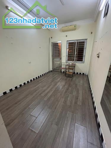 Cho thuê nhà ngõ ôtô Đền Lừ 1 Hoàng Mai 42m x 5 tầng, giá 15.5tr/tháng