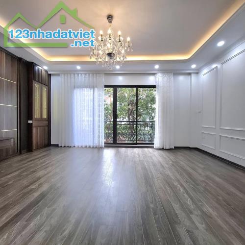 Bán nhà 6 tầng, 55m², Xuân La, Tây Hồ - 11.2 tỷ nhà mới ,thang máy , otô - 3