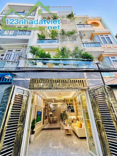 NHÀ GIÁ RẺ CHỈ 7 TỶ XXX CÓ NGAY NHÀ Ô TÔ ĐẬU TRƯỚC CỬA
4PN 5WC - 4