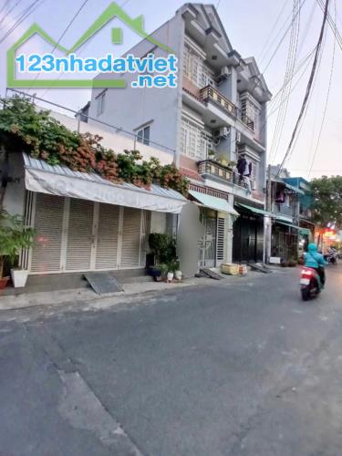 BÁN NHÀ 🏘️ MẶT TIỀN - HIỆP THÀNH - QUẬN 12. 👉6❌TỶ👈 ❗125M2 - C4 -( 5*25 )❗ Đang CHO THUÊ - 3