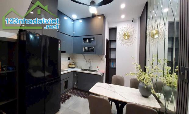 Bán nhà  hẻm 7m, Nguyễn Đình Chiểu, P5, Q3, 54m2, 4 tầng, tặng nội thất, có dòng tiền - 3