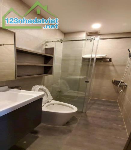 Bán nhà  hẻm 7m, Nguyễn Đình Chiểu, P5, Q3, 54m2, 4 tầng, tặng nội thất, có dòng tiền