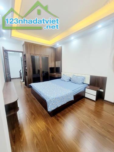 Cầu Giấy nhà đẹp 32m2, 5T  kd, ô tô , full nt, sổ vuông đẹp 7 tỷ hơn. - 2