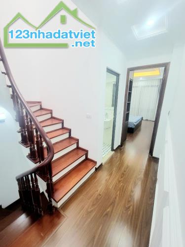 Cầu Giấy nhà đẹp 32m2, 5T  kd, ô tô , full nt, sổ vuông đẹp 7 tỷ hơn. - 3