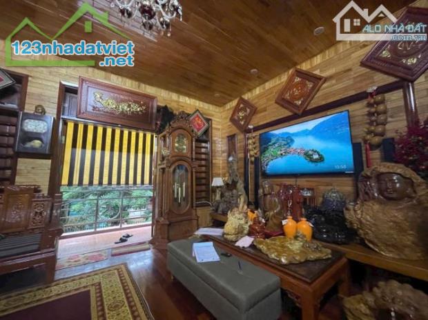 SIÊU RẺ - NHÀ MẶT NGÕ - Đ. HOÀNG DIỆU - P. HỒNG SƠN - TP. VINH - NGÕ RỘNG 4M THÔNG, 115M2, - 2