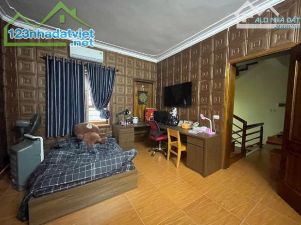 SIÊU RẺ - NHÀ MẶT NGÕ - Đ. HOÀNG DIỆU - P. HỒNG SƠN - TP. VINH - NGÕ RỘNG 4M THÔNG, 115M2, - 1