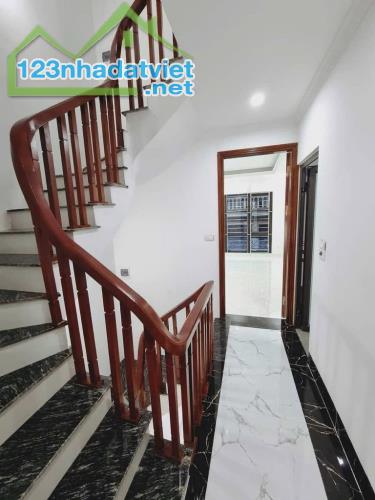 Bán gấp nhà Kim giang, Thanh Liệt, 50m2, 5 tầng, ô tô đỗ trong, giá  chỉ 8,9 tỷ. Thanh trì - 1