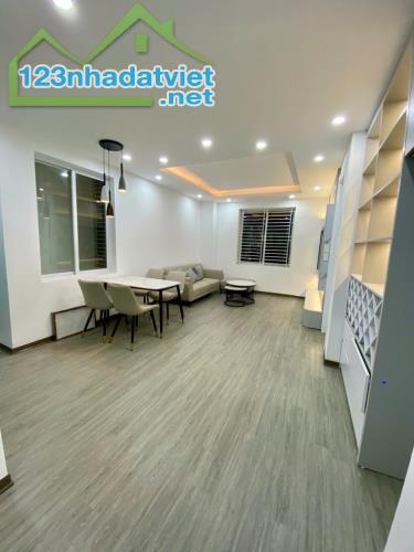 BÁN CĂN HỘ THÀNH PHỐ GIAO LƯU 3 NGỦ, SỔ CHÍNH CHỦ, 90M2, GIÁ 4,85 TỶ.