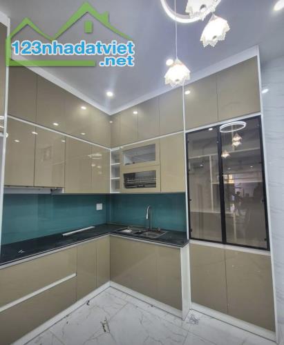 Bán nhà 4 tầng tại mặt đường đảo đài, thượng lý, hồng bàng .4,55tỷ. 48,6m. - 3