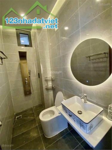 🏠 Bán nhà Vĩnh Khánh, Q.4, 62m², 3 tầng, 3PN, 4WC - 3.8 tỷ 🏠 - 3