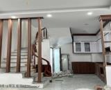 NHÀ ĐẸP ĐÓN TẾT NGỌC THUỴ 30M2 x 5T. LÔ GÓC GẦN CHỢ CÔNG VIÊN. 5,75TỶ